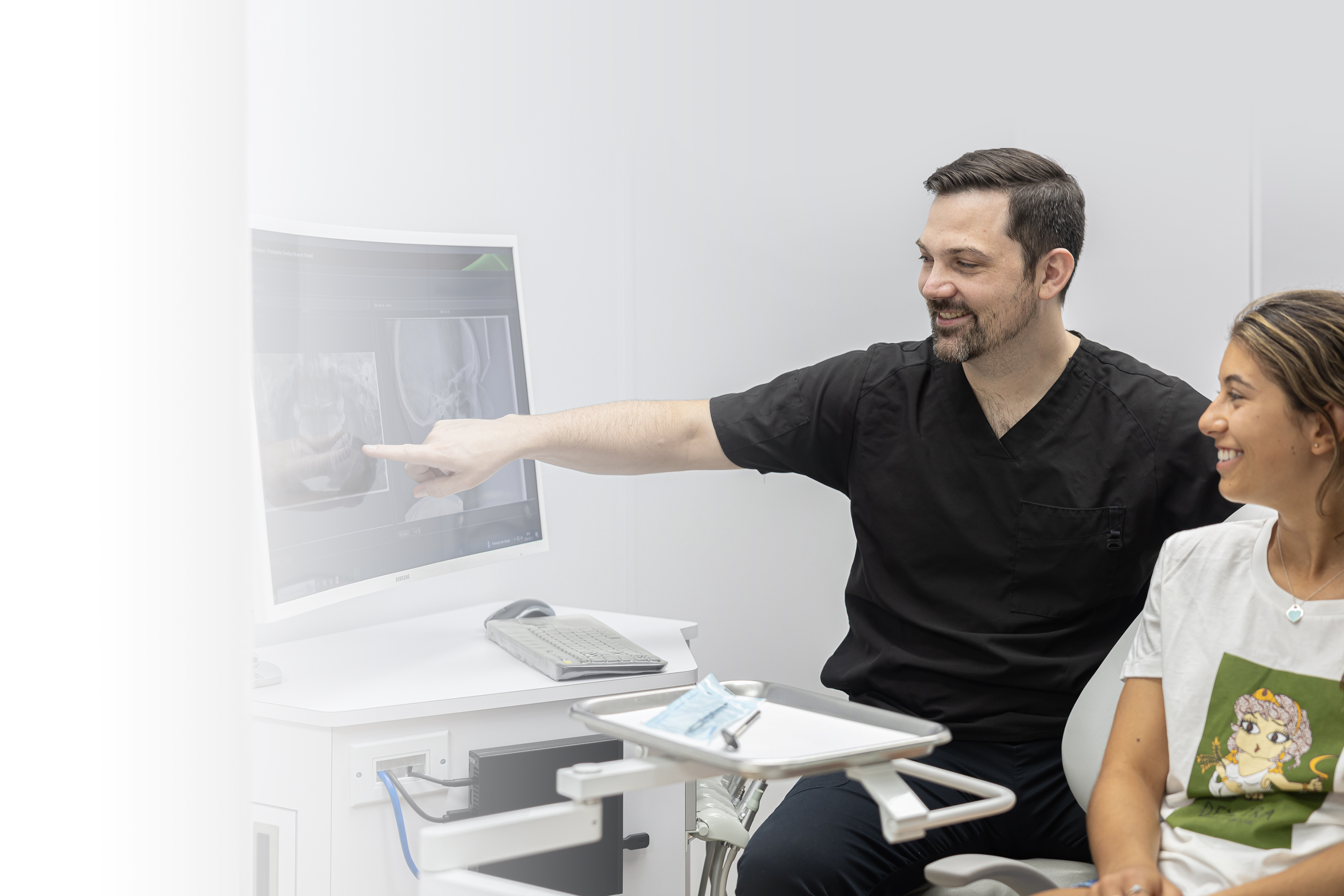 Patiente satisfaite à la clinique orthodontique du Dr Danielle Venne.